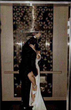46> | wildness in changing room |