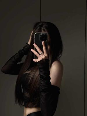 Zaanvi 🤍🧿 logo