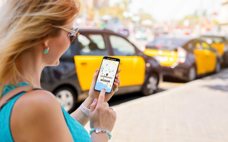 Top Reasons to Choose E-Ticket Taxi Booking for Daily Commute