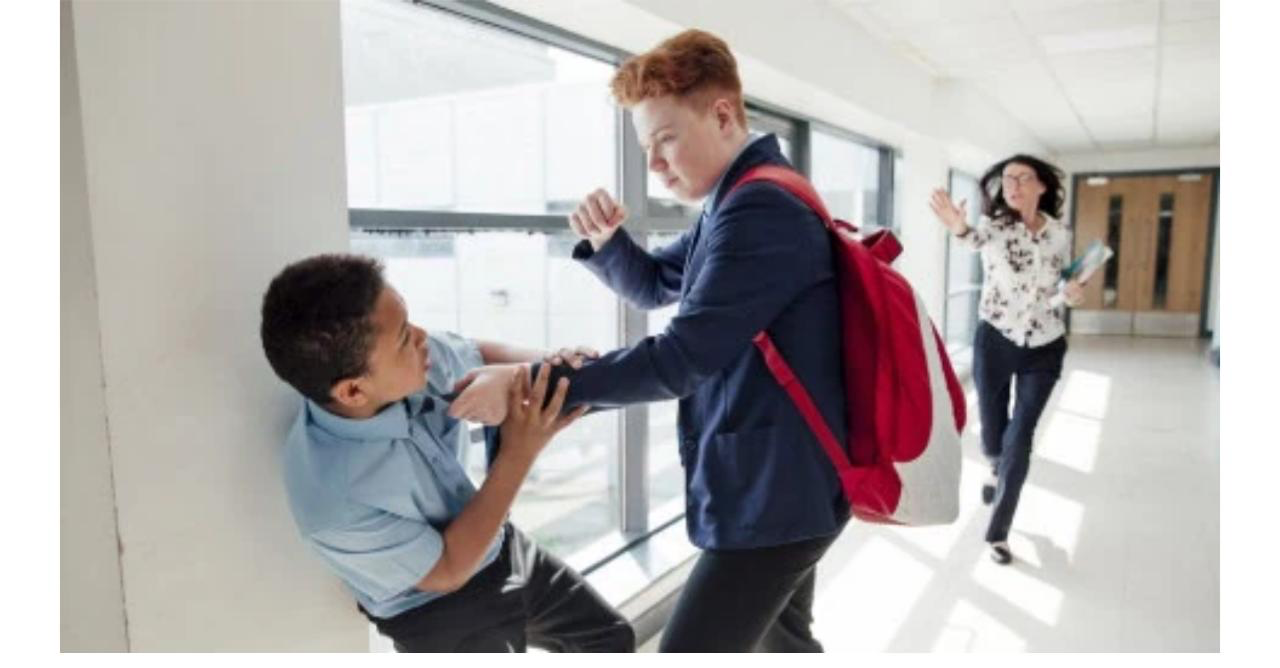 Situacion conflictiva entre estudiantes.