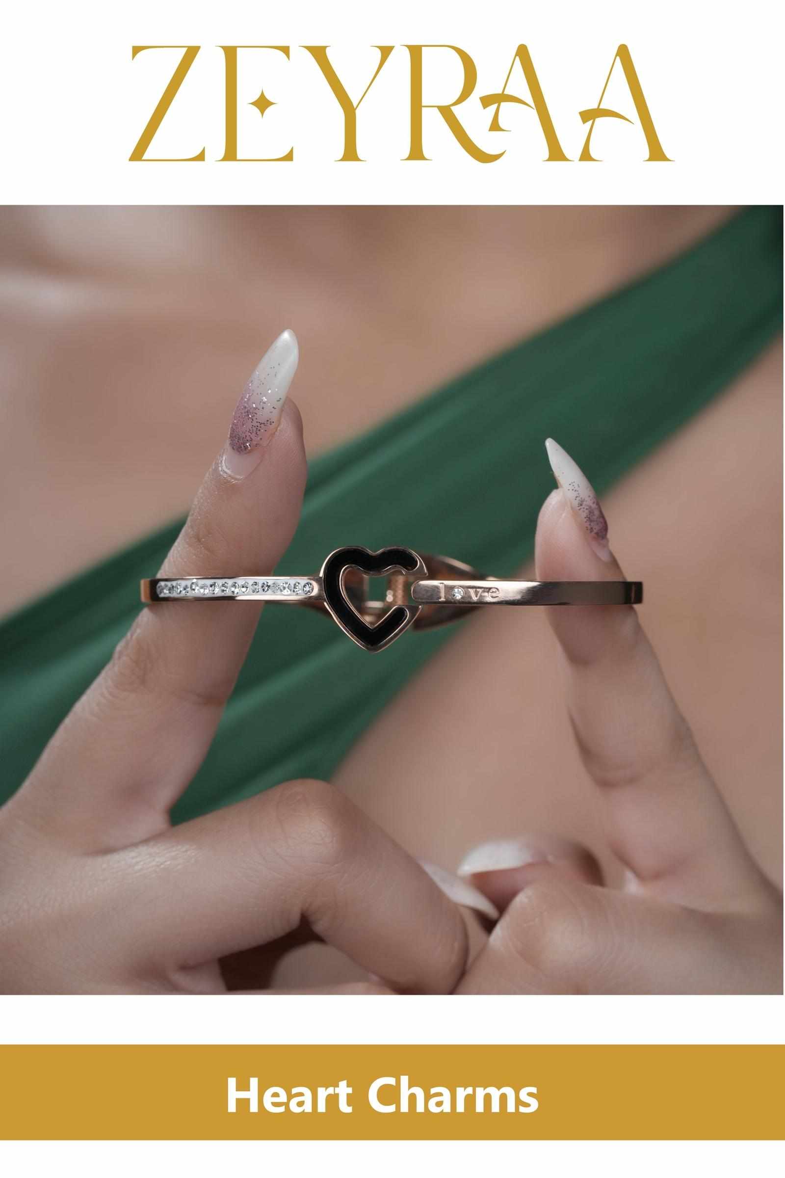 Women's Kadas: The Ultimate Style Statement for Every Occasion