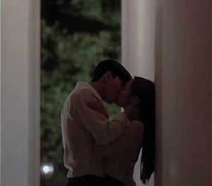 3. "Zindagi kharab ho gayi hai"