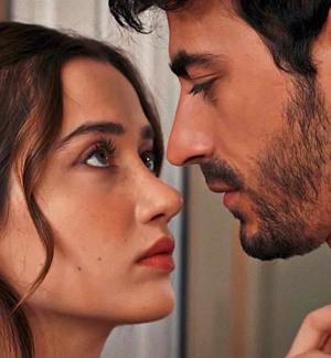 16. Pralay at Verma House / Kiss π