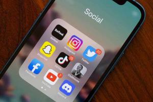 Download Facebook Reels: A Comprehensive Guide to Preserving Your Favorite Videos