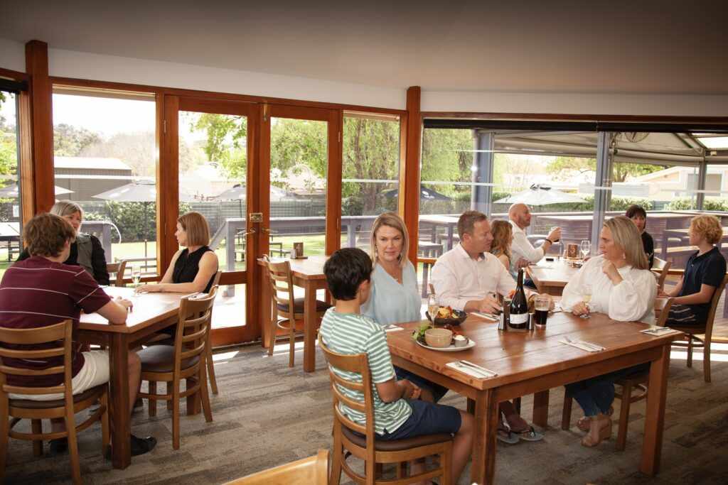 A Memorable Experience: Adelaide Hills Pub Is the Restaurant You Need