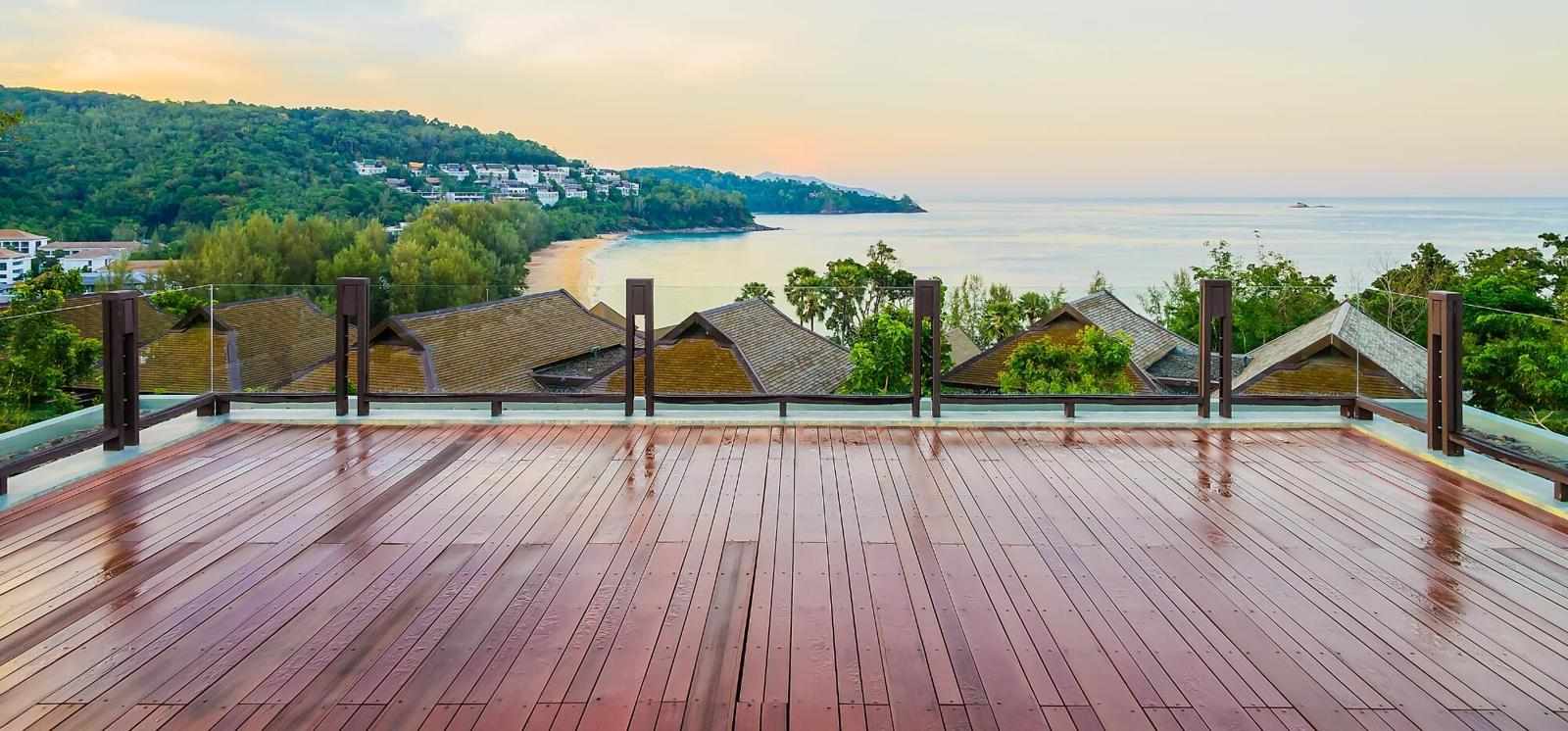Seattle Deck Builder: Transform Your Backyard with a Custom Deck