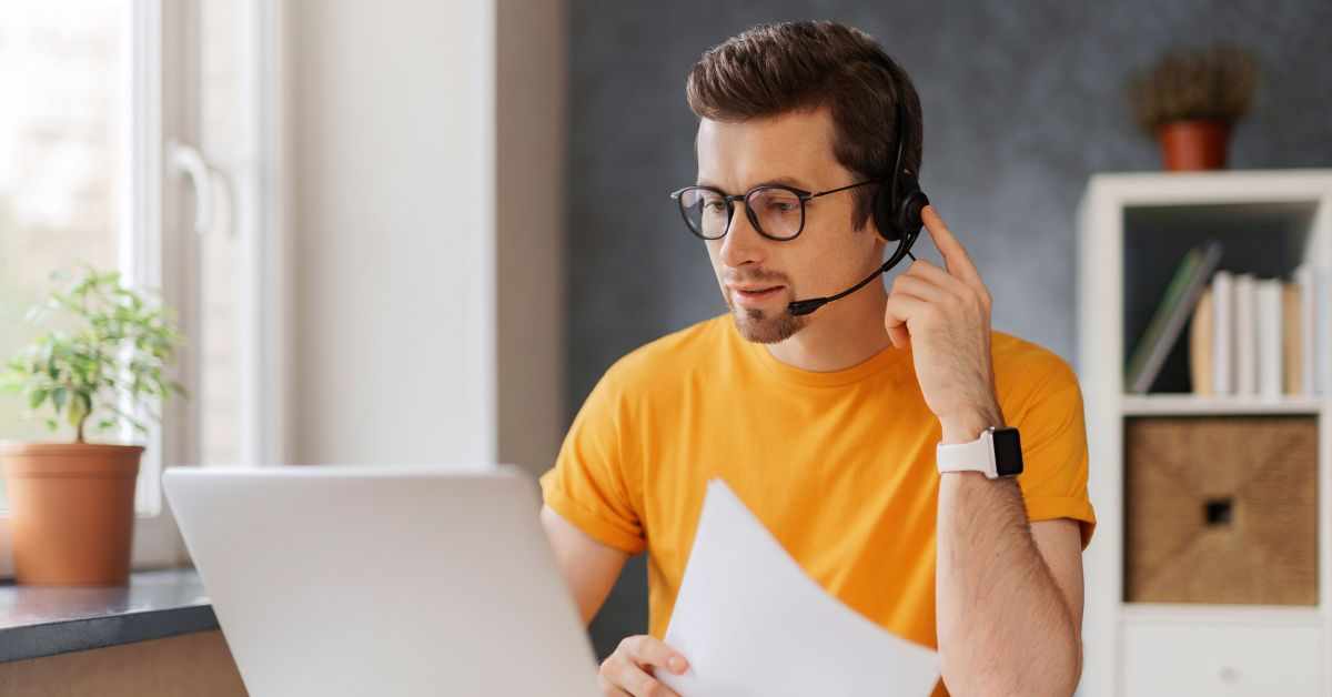 Why Working Professionals Prefer ChitkaraU Online for MBA Finance Online Courses