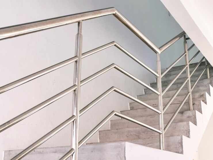 Concrete stairs from ground to upward in the modern building. Selective focus.