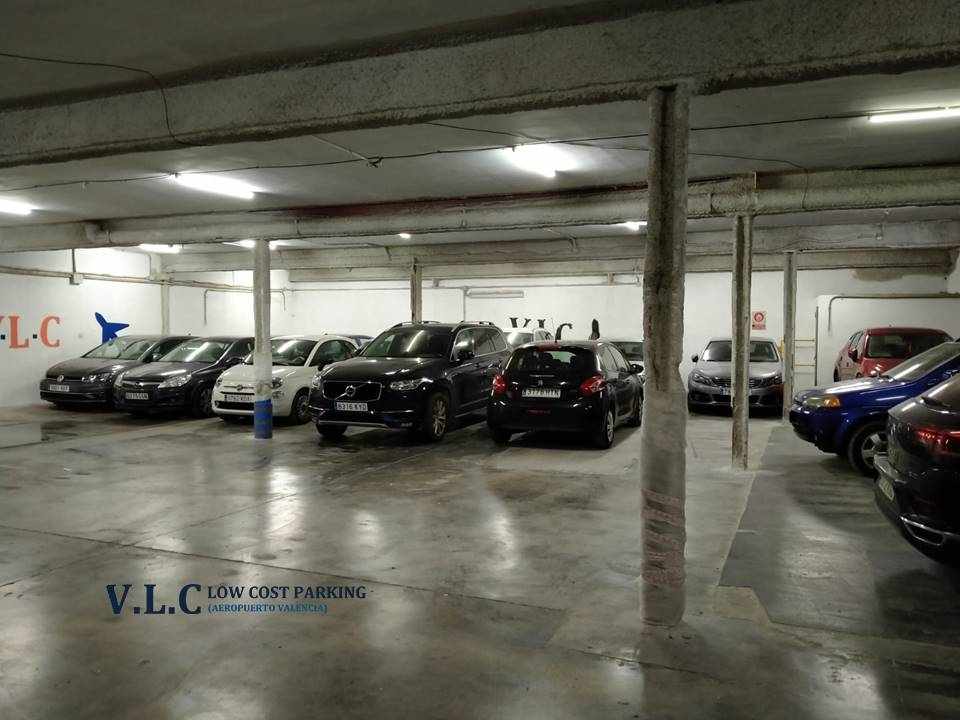 Viaja sin preocupaciones: el mejor aparcamiento seguro en el aeropuerto de Valencia