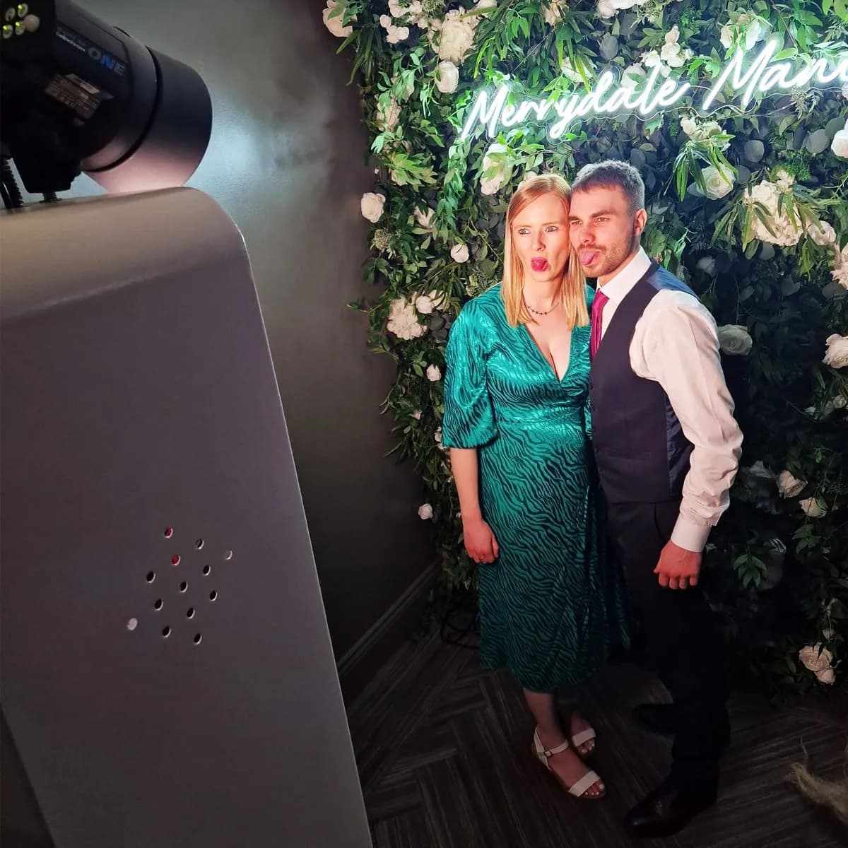 What to Look for in a Quality Photo Booth Nottingham Experience