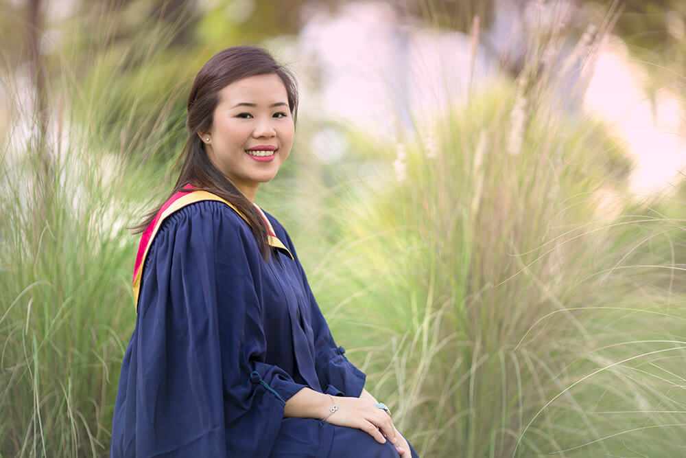 Why Choose a Graduation Photo Studio in Singapore for Your Big Day?