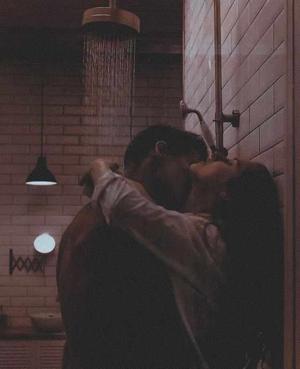 Kisses & chaos