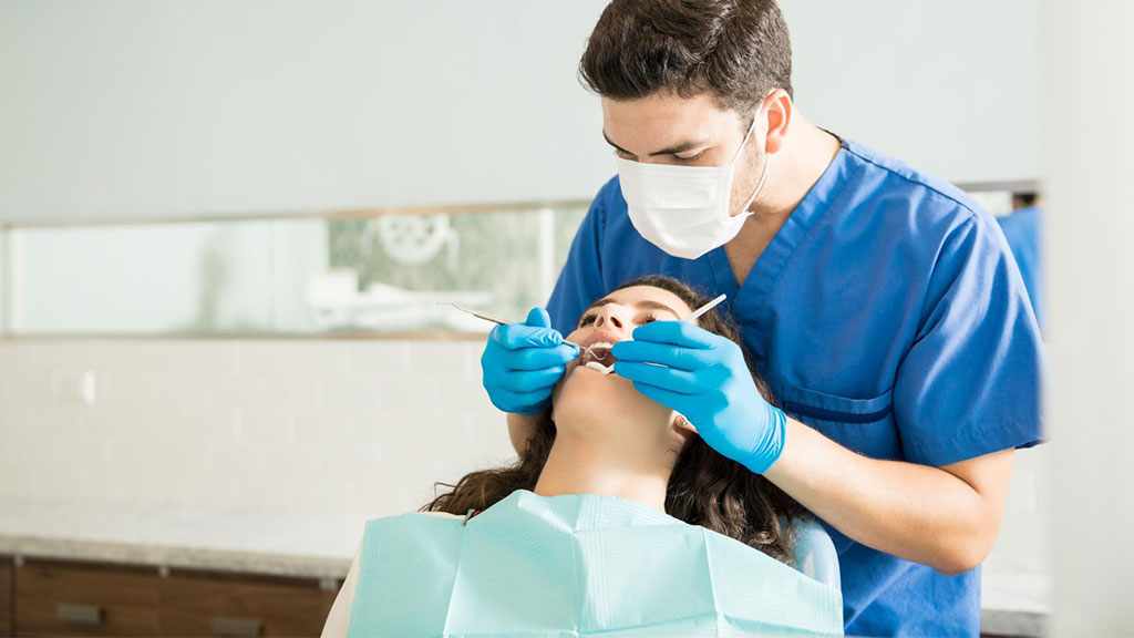 The Real Cost of Wisdom Teeth Removal in Sydney: Navigating Fees, Rebates, and Savings
