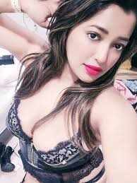 (3).Padma Didi Bani Meri Biwi