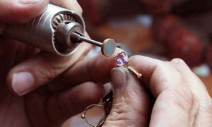 Create Custom Jewelry: A Personalized Approach to Designing Unique Pieces