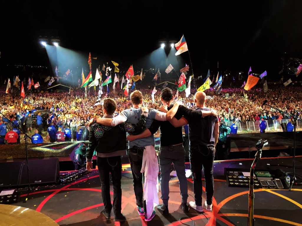 Why Should You Buy LED Bracelets for Party and Concerts in the USA?
