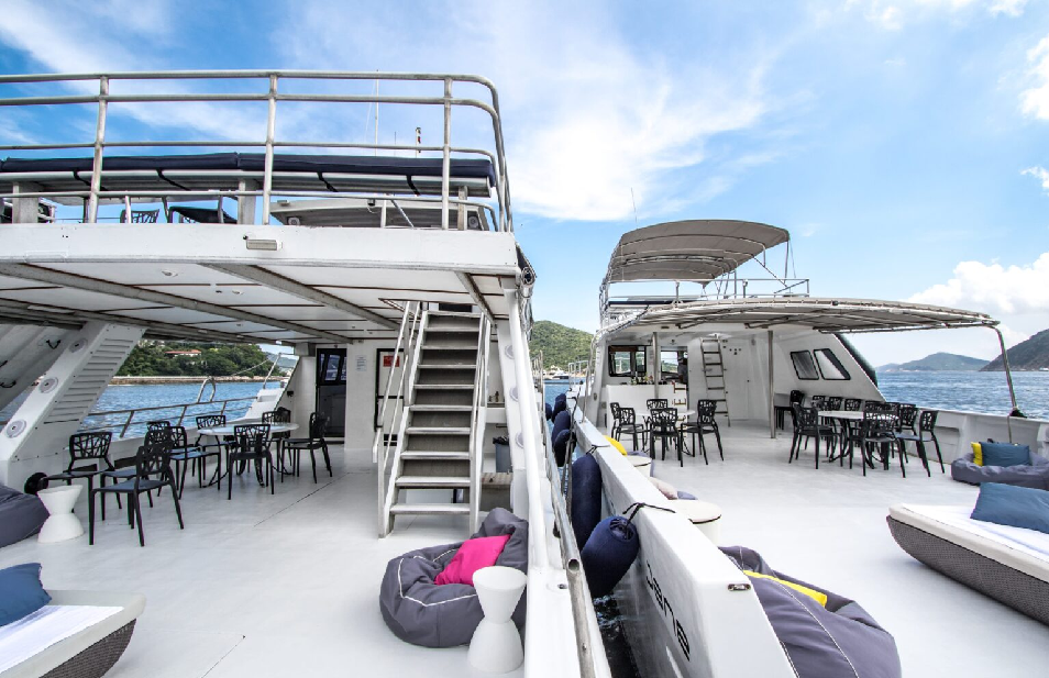 Experience the Best Raft Up Party Hong Kong with True Blue Fleet