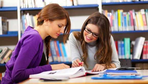 Get Complete OET Exam Support from Expert Trainers at English Kraft Delhi Institute
