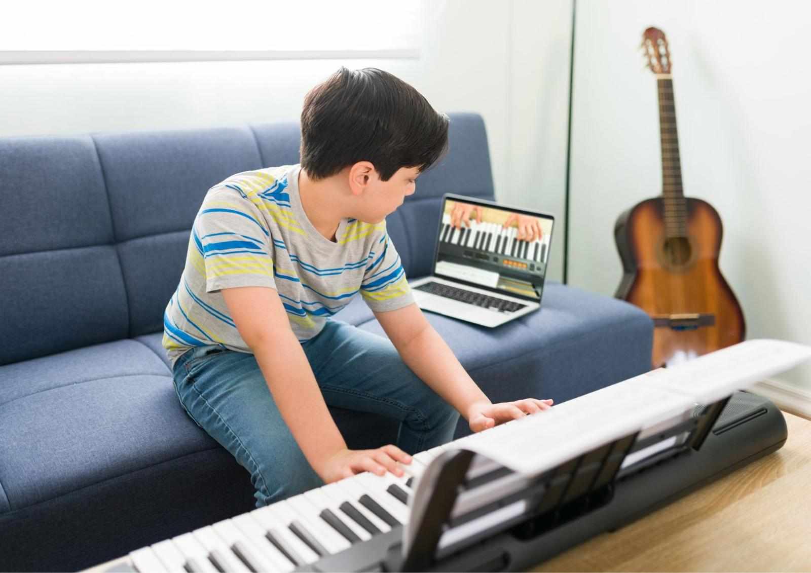 Can Online Voice Lessons Match In-Person Results In The Kansas City Area?