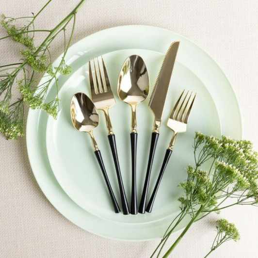 Stylish & Sturdy: Bulk Plastic Silverware