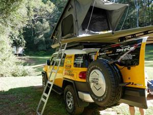 Weekend Camping Setup with Roof Rack Accessories – Essentials Checklist