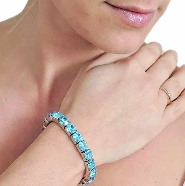 What Your Style Choice Says About You: The Quiet Meaning Behind a Silver Bracelet With Blue Stone?