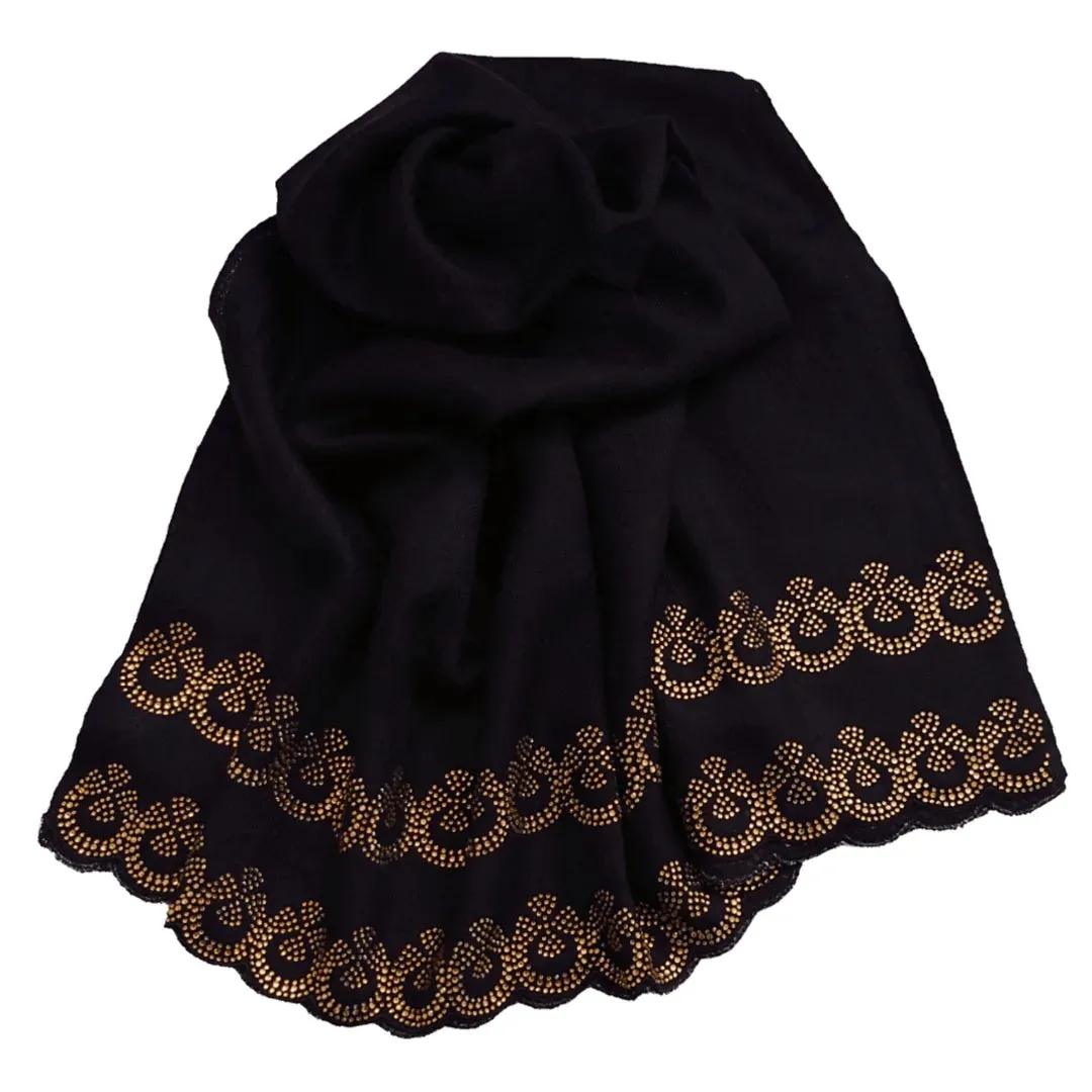 Why Every Wardrobe Needs a Black Pashmina: The Cozy Luxury You Never Knew You Needed