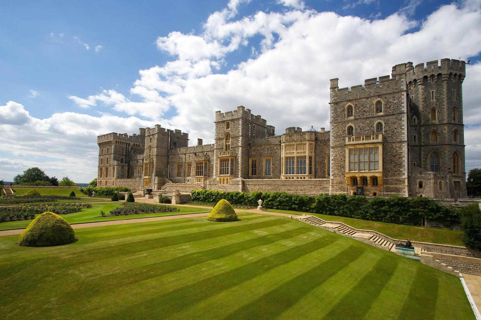 8 Places To See In Windsor Castle For A Wonderful Tour!