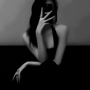 𝐀𝐯𝐚 𝐑𝐞𝐲 logo