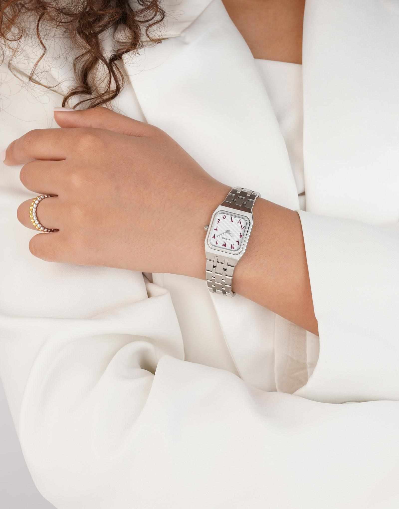 Must-Have Women's Fashion Watches for Fashion-Forward Young Professional Women