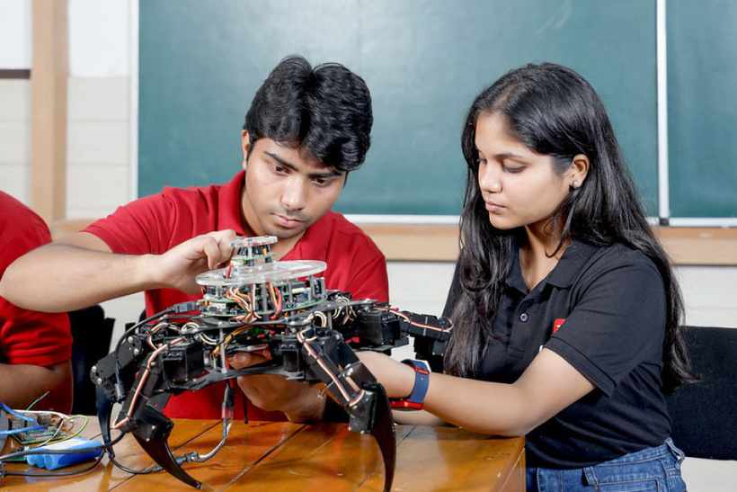 What’s the Biggest Advantage of Studying B Tech in Mechatronics at Chitkara University?