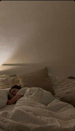 [18] ɴᴏᴏʀ ɪꜱ ʜᴀᴠɪɴɢ ɴɪɢʜᴛᴍᴀʀᴇꜱ