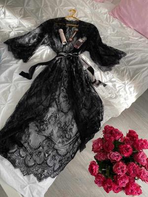 [38] ᴀ ɢɪꜰᴛ ʙᴏx?