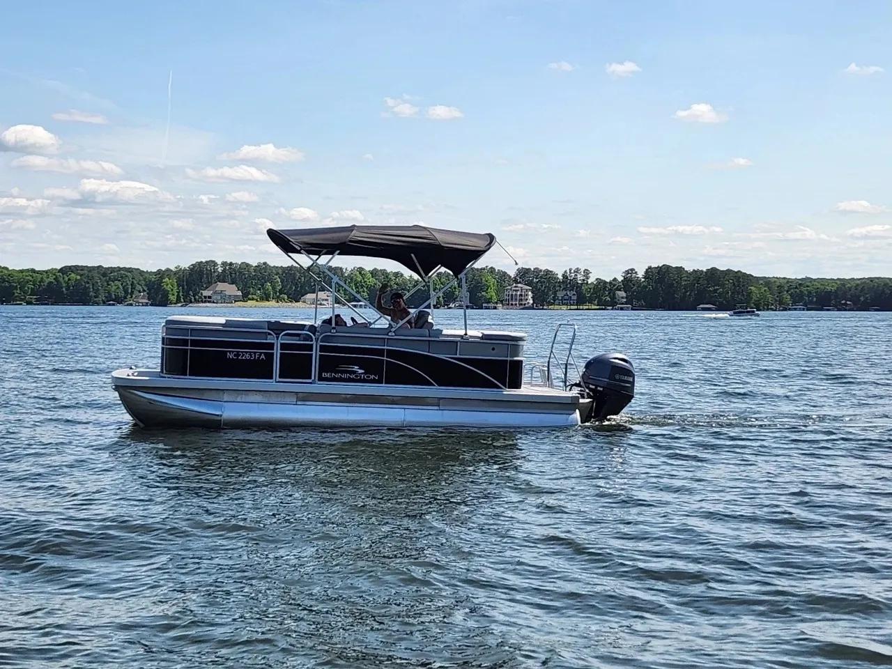 What Rules Should I Know Before Renting a Boat at Lake Gaston?