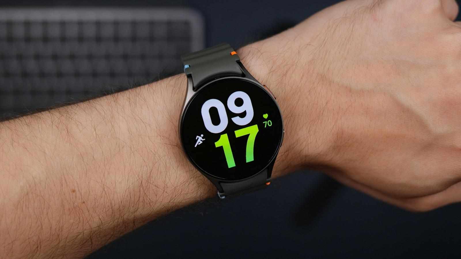 5 Best Refurbished Samsung Smart Watches You Can Buy in 2025