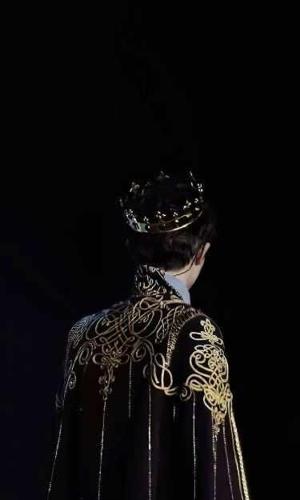 Chapter-33 The Court and the King