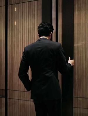 Chapter-48 Who's the King ?