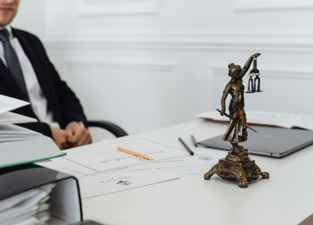 Best Personal Injury Lawyers: How to Choose the Right Attorney
