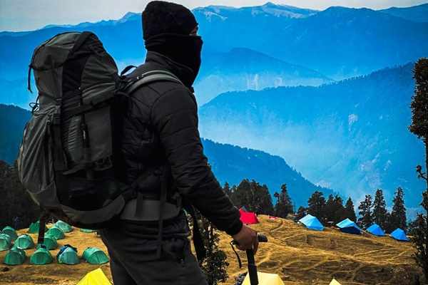 Capturing the Beauty of Snow-Clad Peaks on Uttarakhand Treks