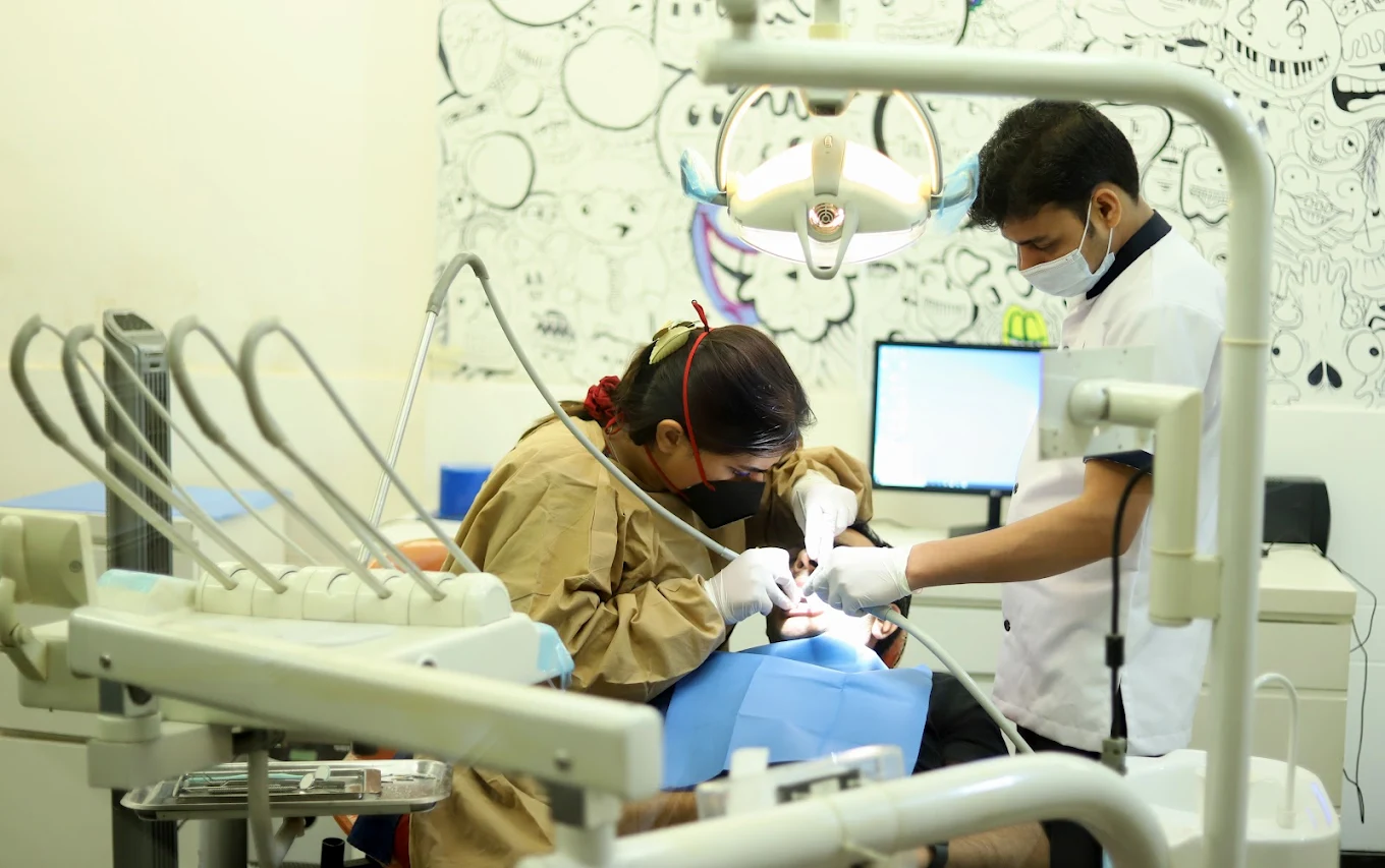 The Dental Roots – Trusted Clear Aligners Near Me in Sushant Lok
