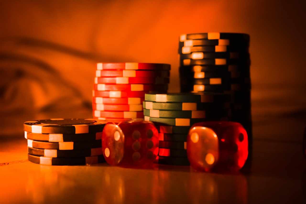 Live Casino vs RNG Casino: Which One Should You Choose?