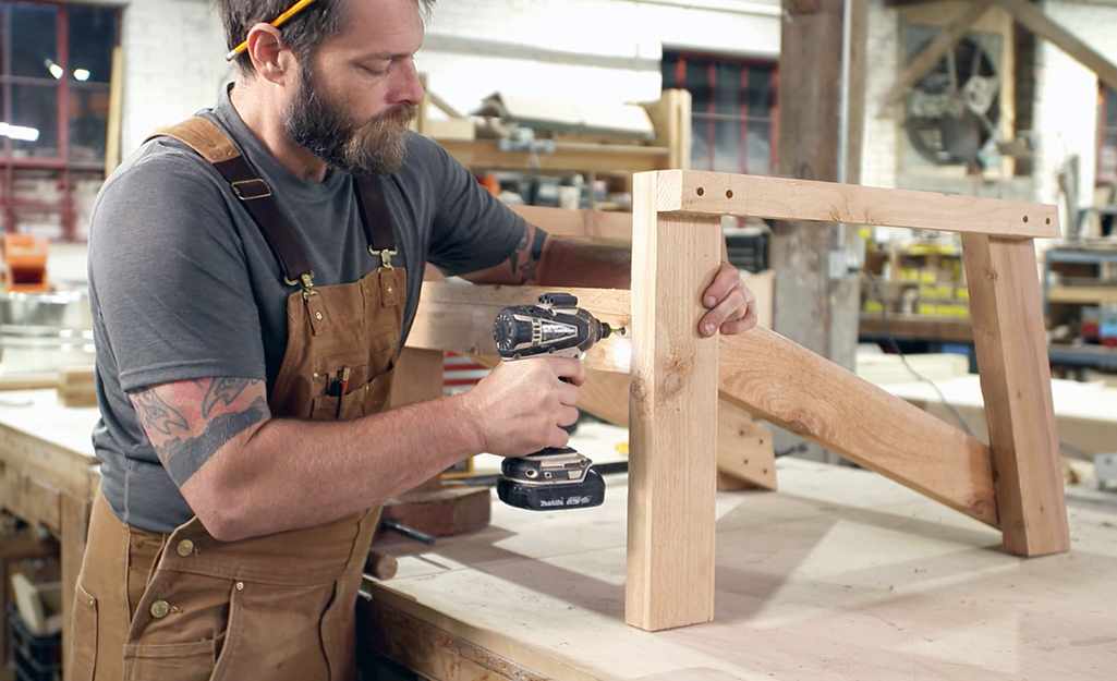 Practical Guide to Strengthening Garden Fences with Arris Rail Brackets