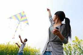 (3).Insatiable housewife’s kite flying with two neighbours💦💦🍑🍆