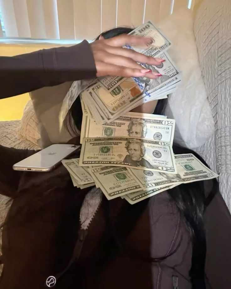 Earn Money 💸 💰 🤑