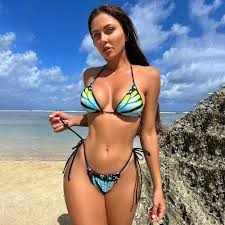 Her tangy navel and her spicy pussy(part-1)π₯π₯΅π