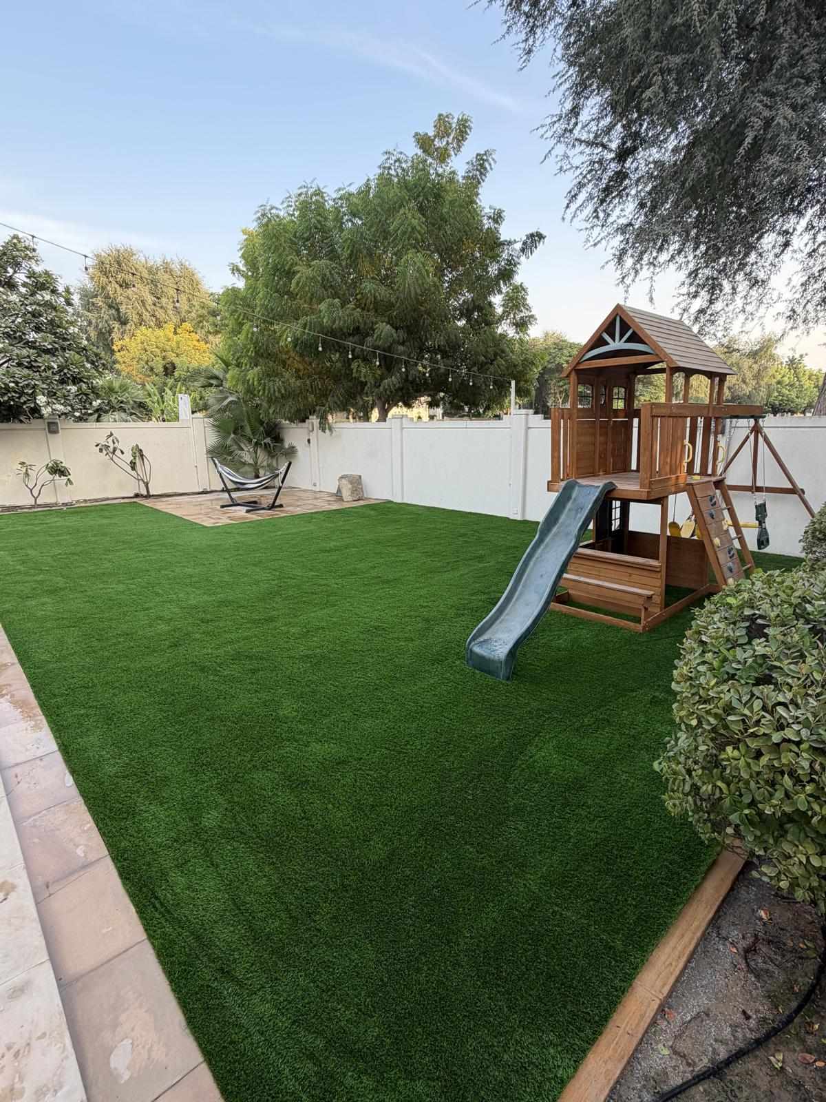 Why Schools and Sports Facilities Prefer Artificial Grass Over Natural Lawns in Dubai?