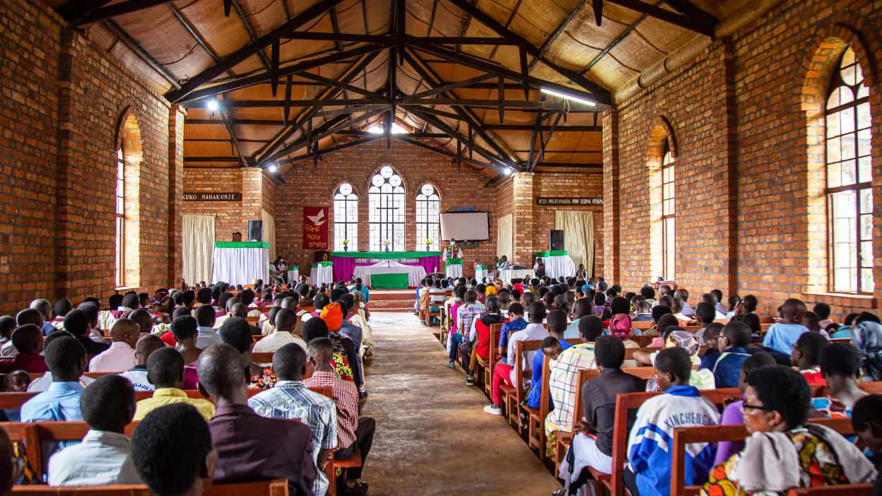 Why More Modern Thinkers Are Choosing Unitarian Universalism: A Look at Humanism, Diversity, and Spiritual Freedom