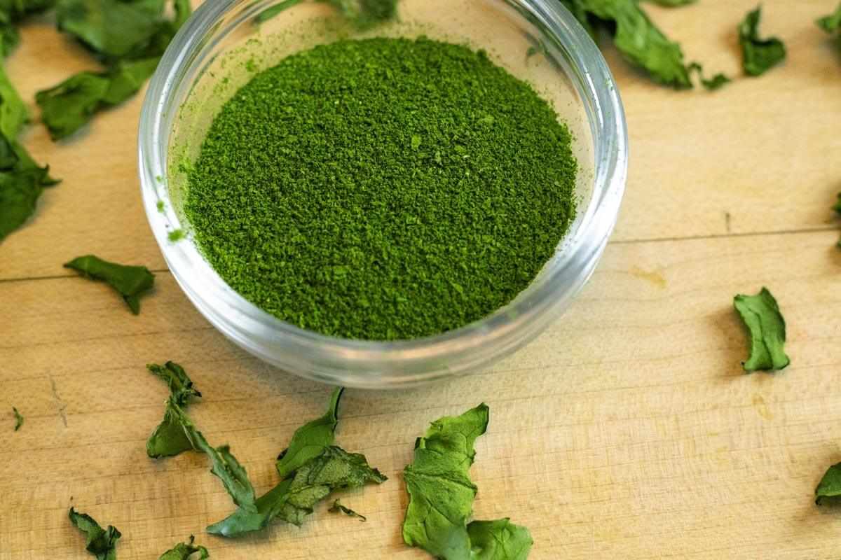 DIY Greens Powder - Homemade Superfood From Fresh Produce
