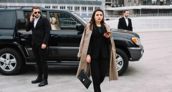 Why Choose a Luxury Chauffeur Service for Your Special Occasion?