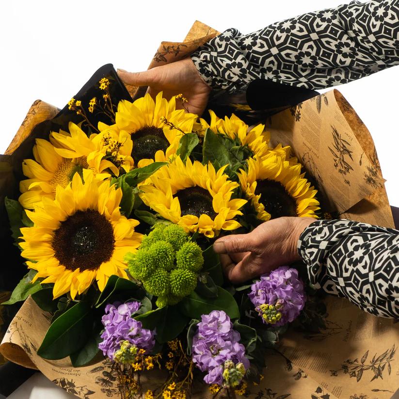 Discover the Art of Gifting with Flowers in Lalor
